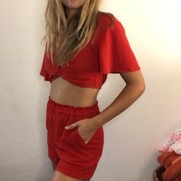 🔆All red two piece - Picture 3 of 3